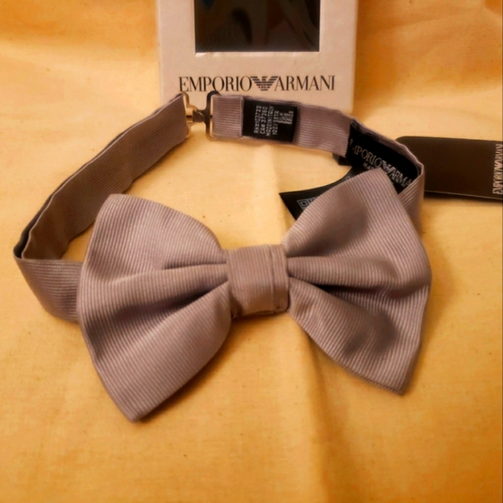 EMPORIO ARMANI BOW TIE